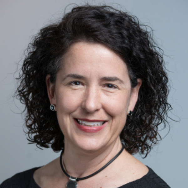 Portrait of Lesley Riley